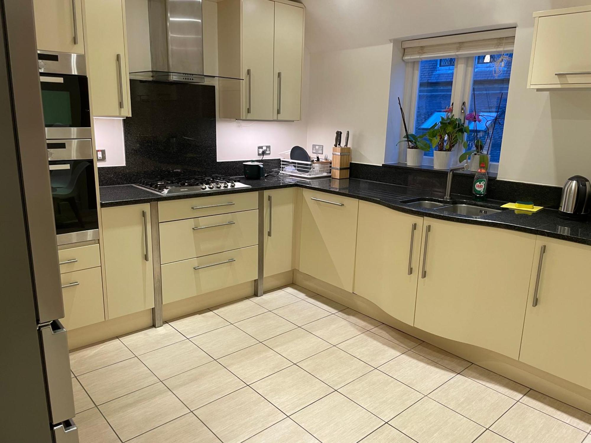Top Floor En-Suite Double Bedrooms With Great View Of Windsor Castle & Free Parking Eksteriør bilde