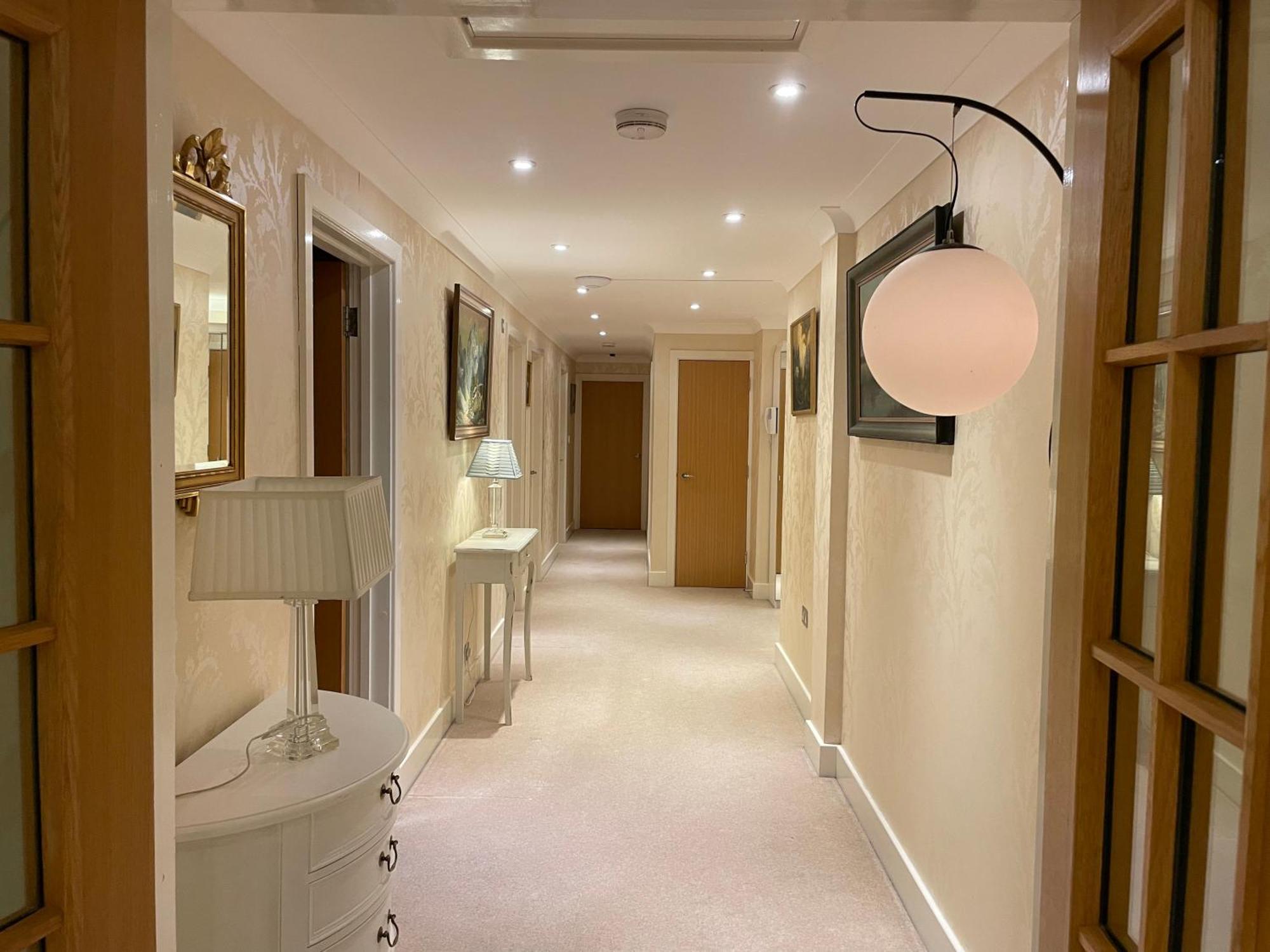 Top Floor En-Suite Double Bedrooms With Great View Of Windsor Castle & Free Parking Eksteriør bilde