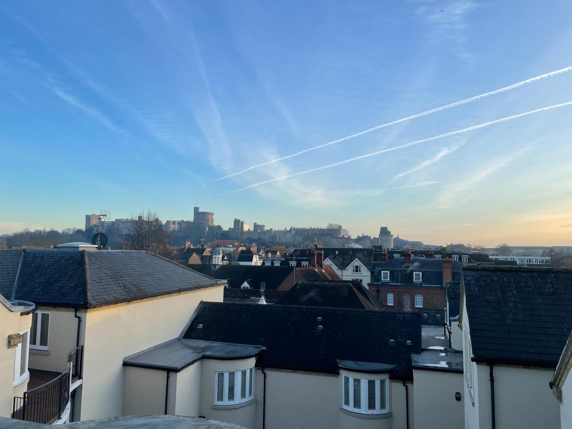 Top Floor En-Suite Double Bedrooms With Great View Of Windsor Castle & Free Parking Eksteriør bilde