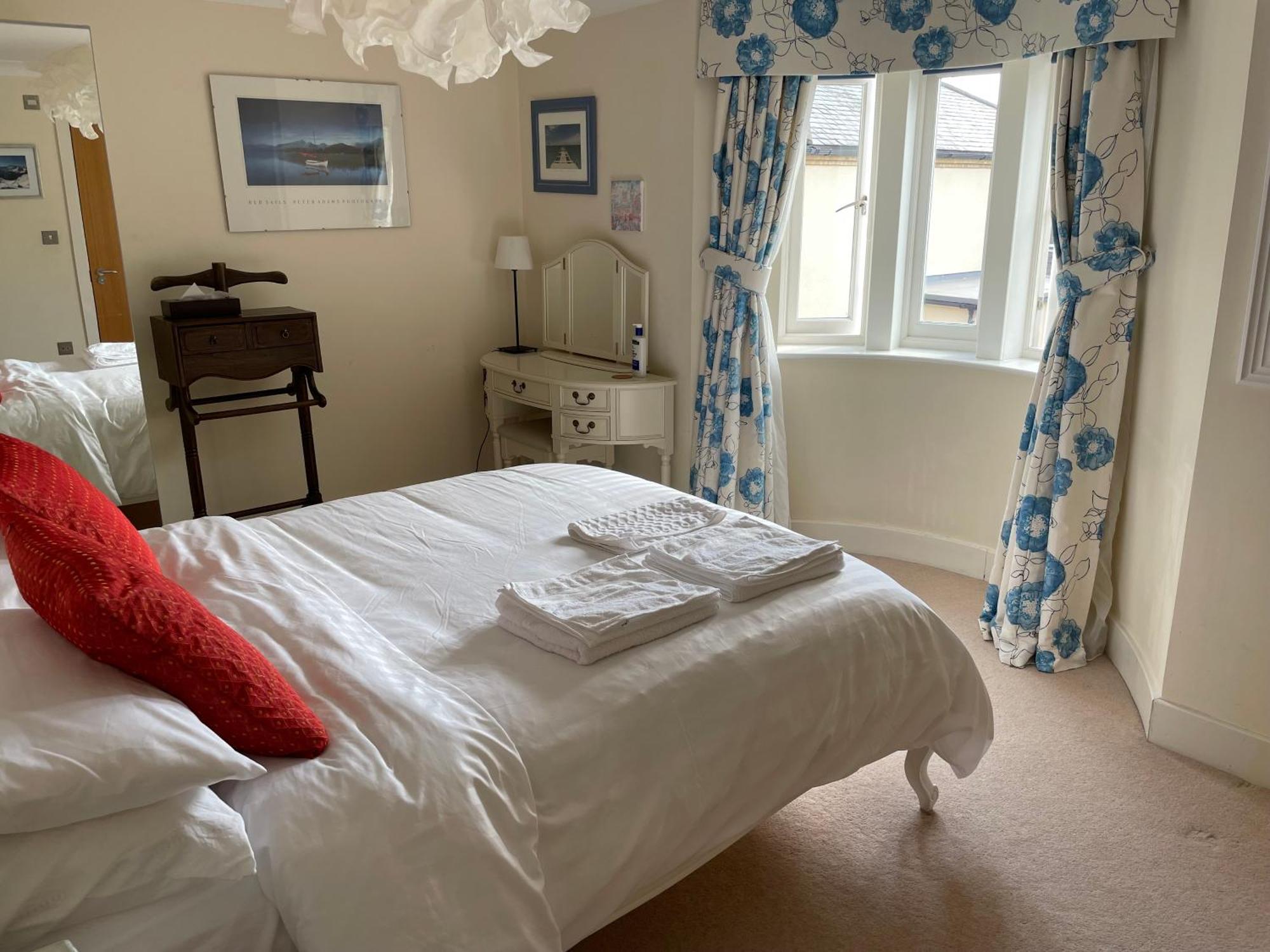 Top Floor En-Suite Double Bedrooms With Great View Of Windsor Castle & Free Parking Eksteriør bilde