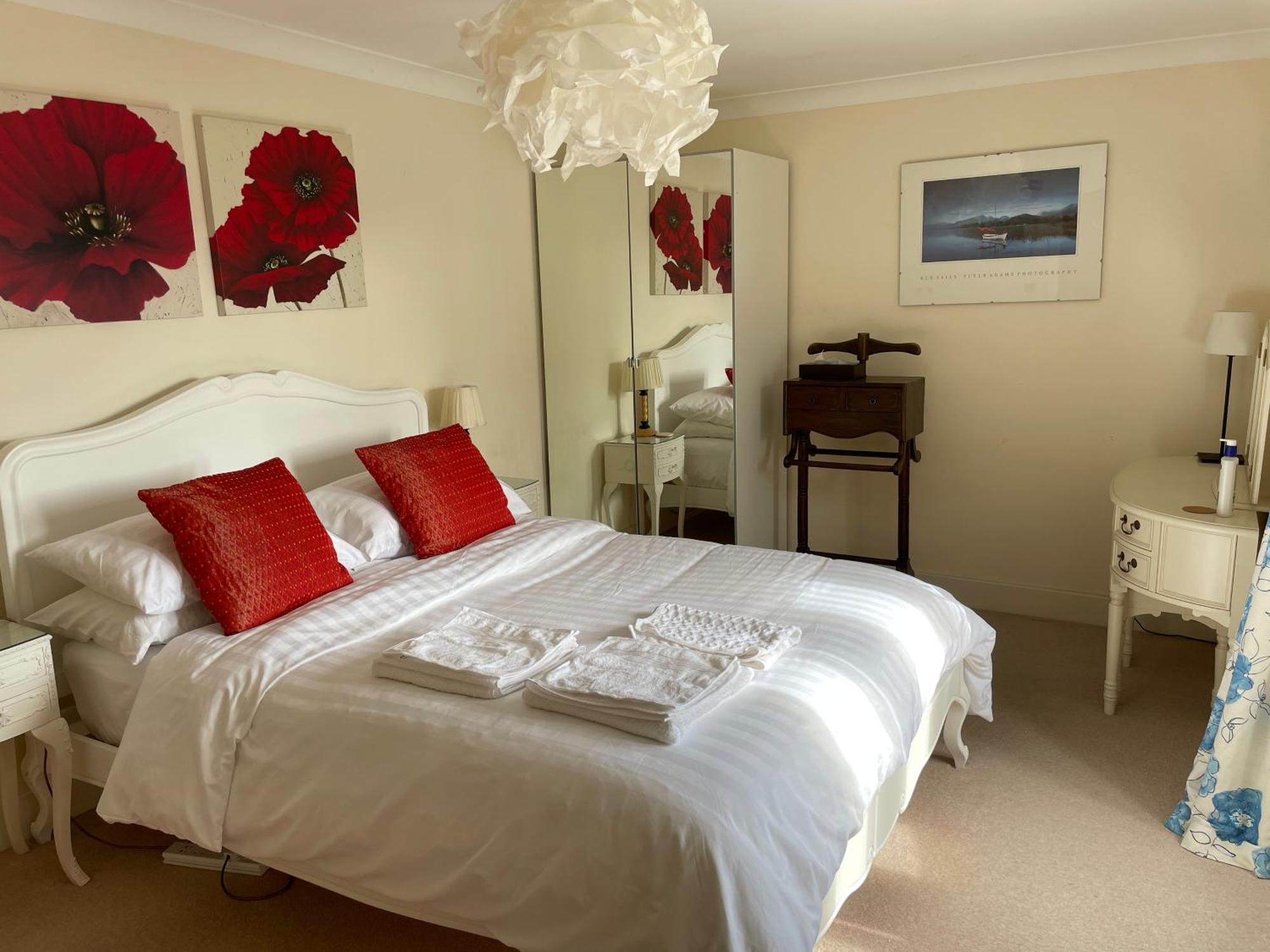 Top Floor En-Suite Double Bedrooms With Great View Of Windsor Castle & Free Parking Eksteriør bilde